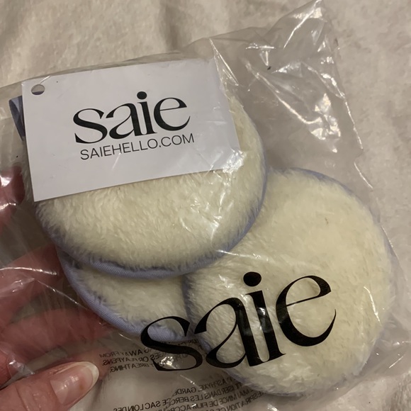 Beauty Accessory Bundle - Picture 5 of 8